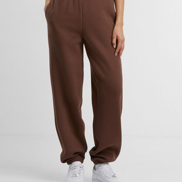 Women’s fluffy sweatpants Thumbnail